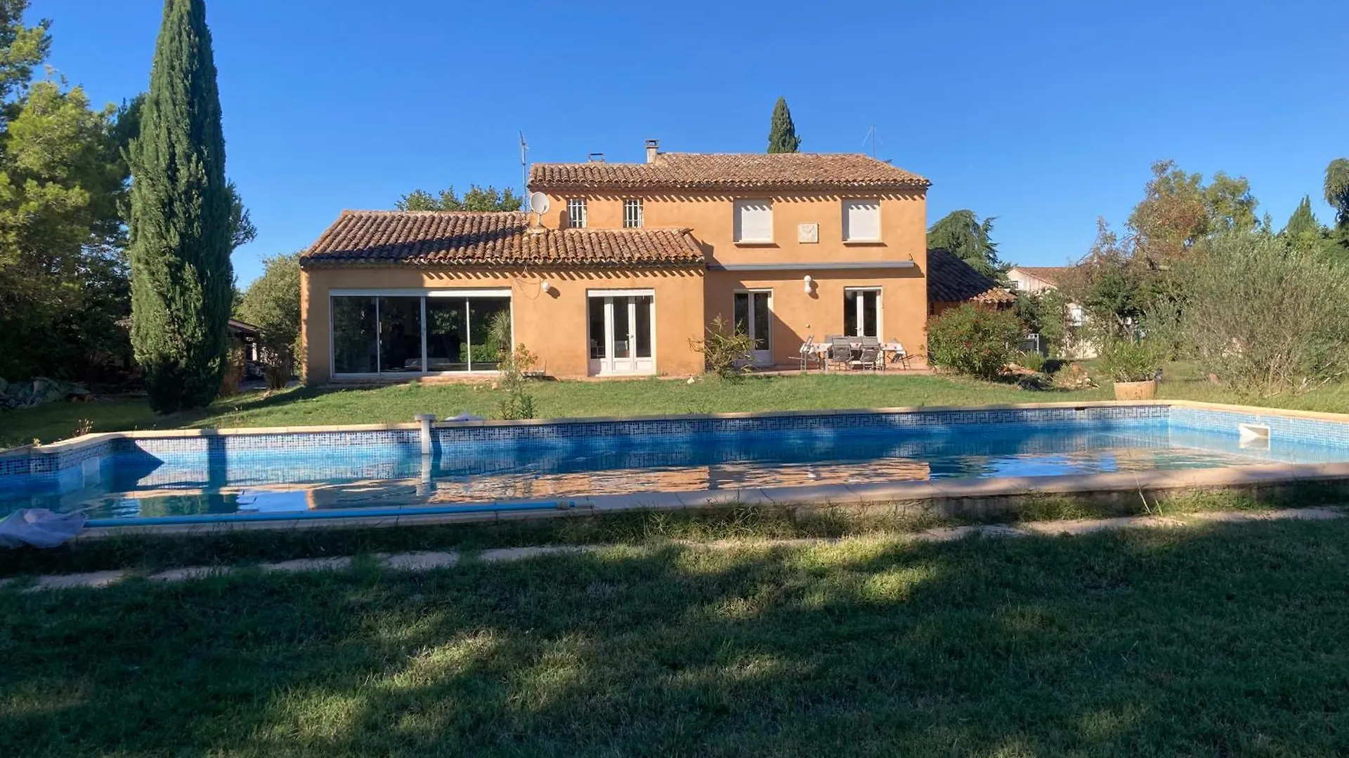 Semesterbostad Grande Maison Avec Piscine Aix-en-Provence